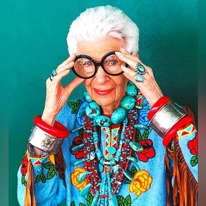 BE BOLD ... BE BRIGHT...BE YOU!!